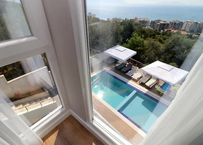 Elarad Pensionat Vlorë